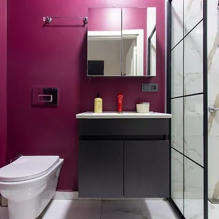 Authentic 2br Gem In The Heart Of Samatya דירה איסטמבול