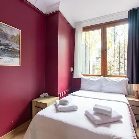 Apartment Authentic 2br Gem In The Heart Of Samatya Istanbul